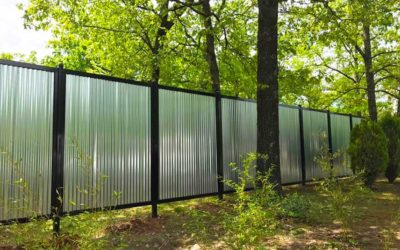 How to Build a Corrugated Metal Fence With This Fence Kit